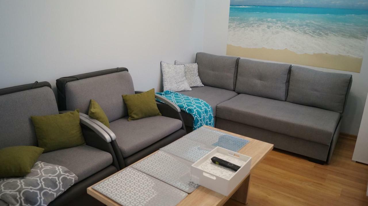 Apartament Bajka Apartment Румя Екстериор снимка