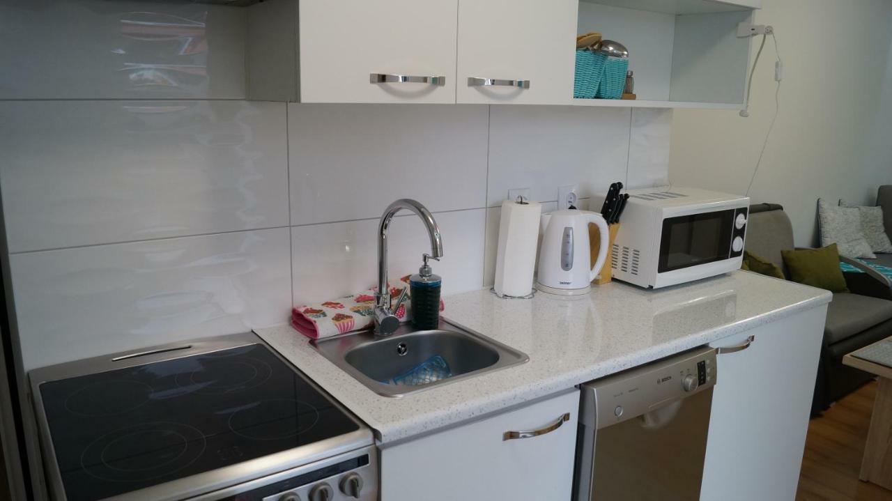 Apartament Bajka Apartment Румя Екстериор снимка